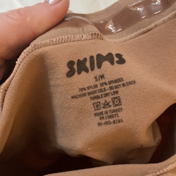 Skims control short in size S/M brand new - Picture 2 of 2